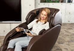 Brand new 😀 Jin 2.0 Zero Gravity Massage Chair by Johnson Health Tech Trading inc ❤️ -Electronics Elegant Store 208179 z10